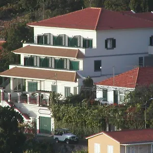Marta Apartahotel